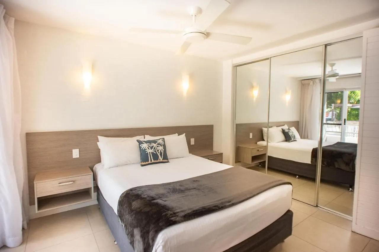 ****  Saks On Hastings Aparthotel Noosa Heads Australia